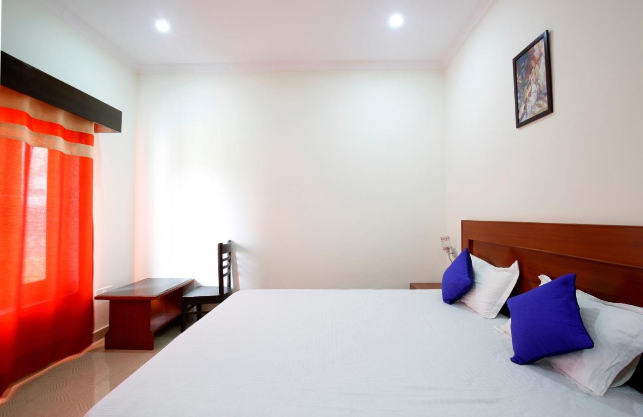 Hotel Ramayana Khadzsuráhó Kültér fotó