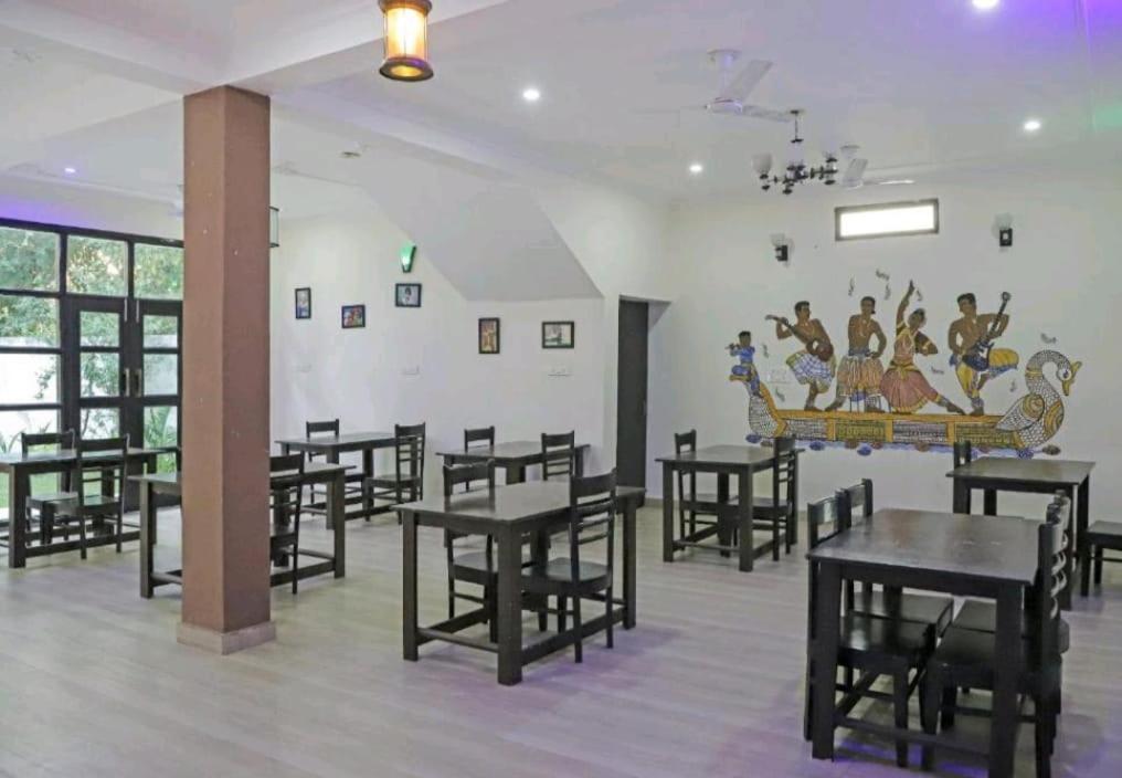 Hotel Ramayana Khadzsuráhó Kültér fotó