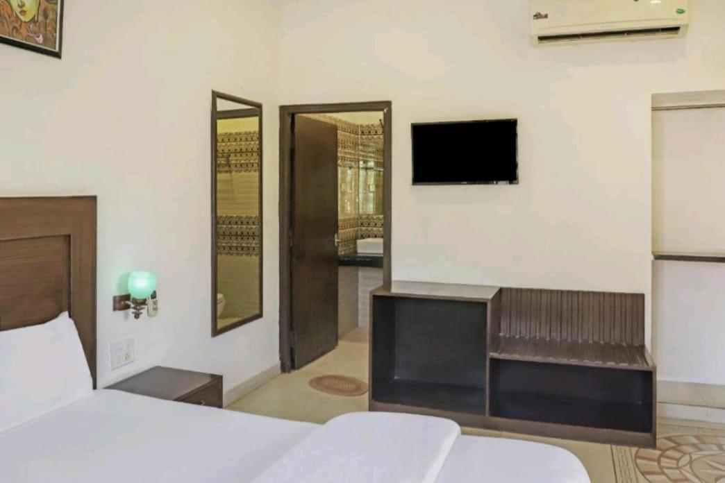 Hotel Ramayana Khadzsuráhó Kültér fotó